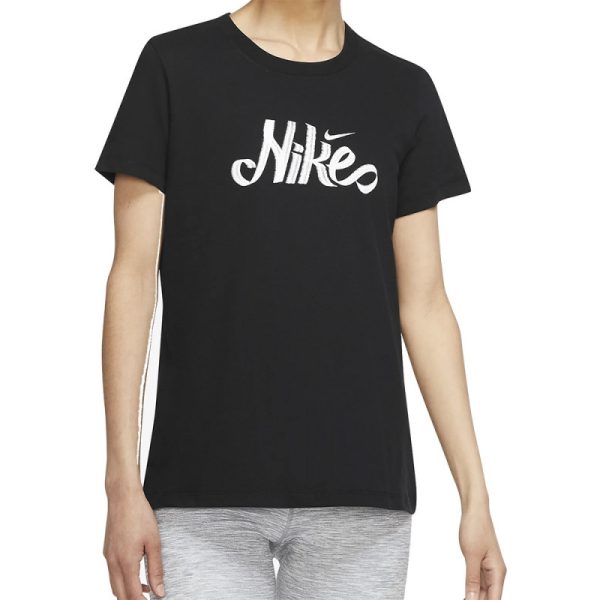 Camiseta Nike Trainng DN6685-010 - Feminina