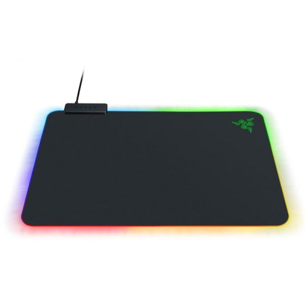 Mouse Pad Gaming Razer Firefly V2  Medio RZ02-03020100-R3U1